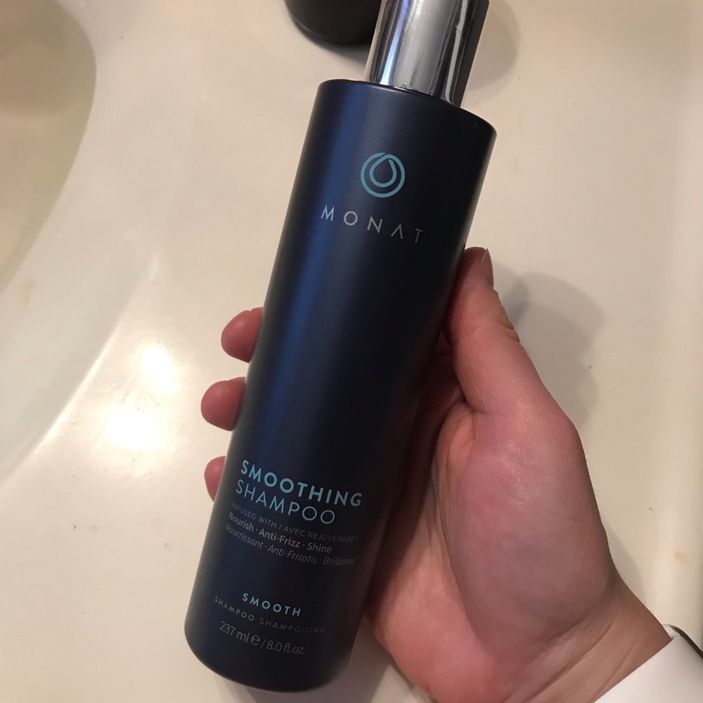 MONAT Smoothing Shampoo. BRAND NEW